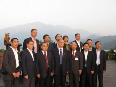 2009-11-04本所與廣州暨南大學簽訂交流合作協定